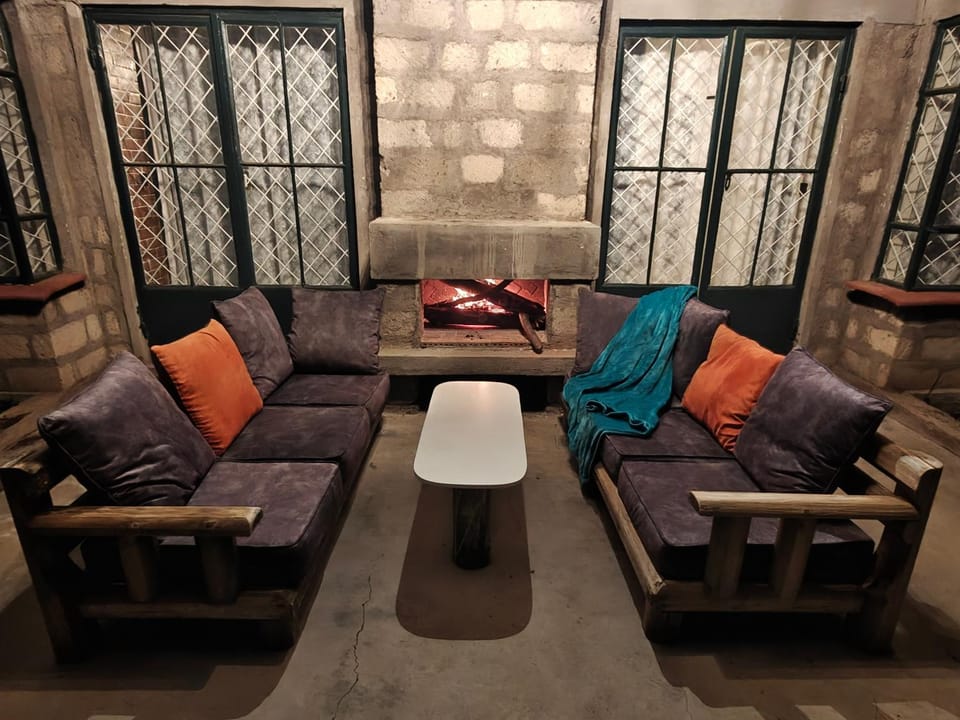 Balcony/Terrace, fireplace