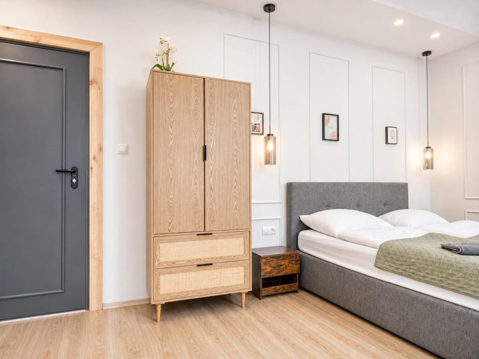 Bed, Bedroom, wardrobe
