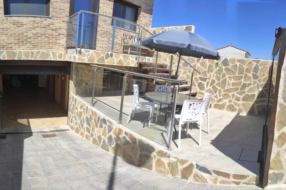Accommodation in Navalcarnero Cueva del Cid House in Community of Madrid