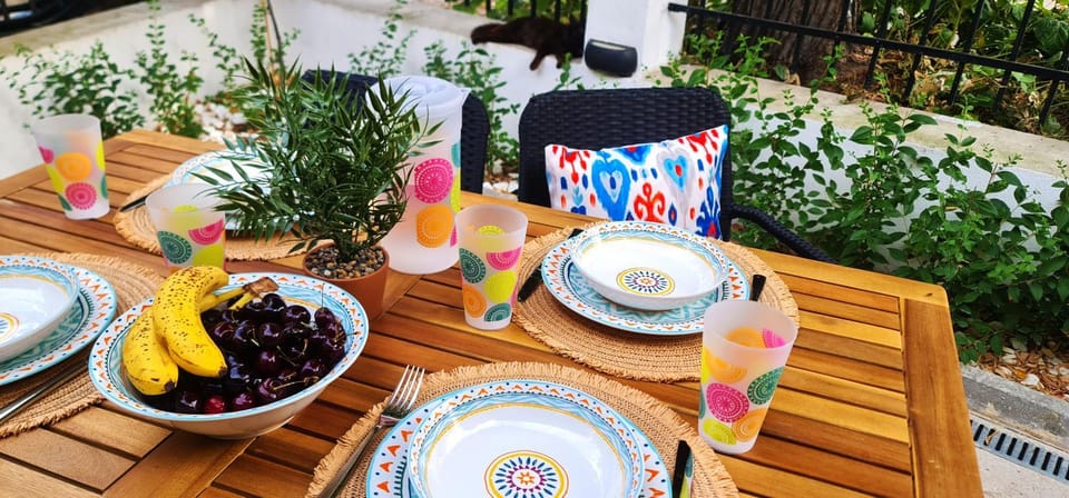 Day, Dining area, Garden view