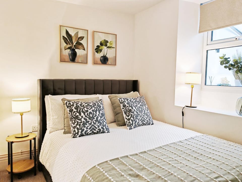 Bed, Bedroom, wardrobe