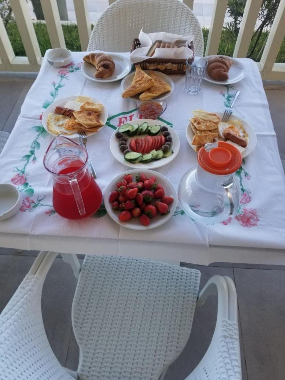 Food and drinks, Food, Breakfast, Continental breakfast, Drinks