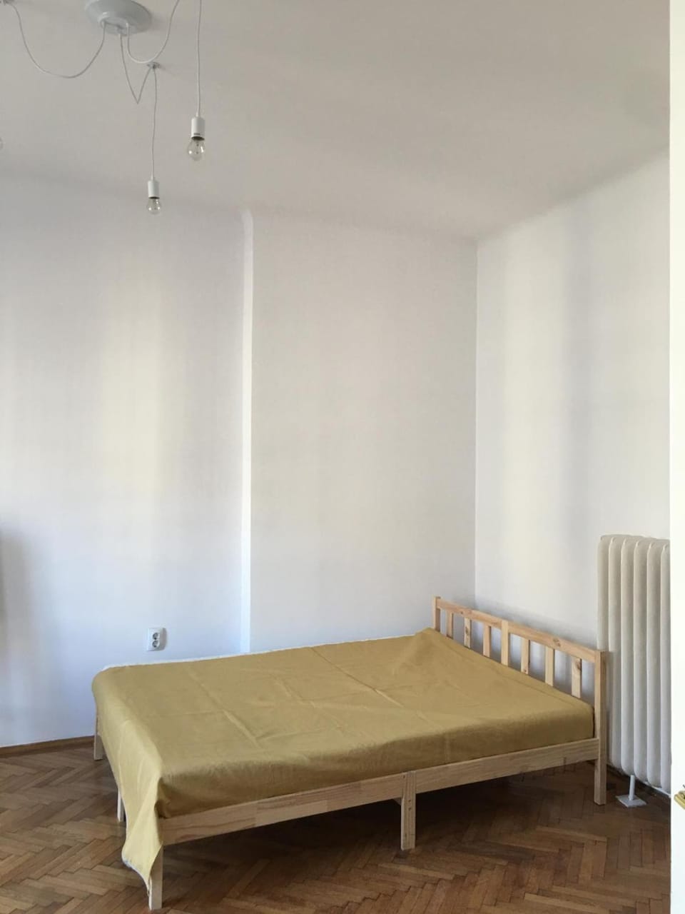 2 Double bedrooms in a 6 rooms apartment Apartment in Bucharest