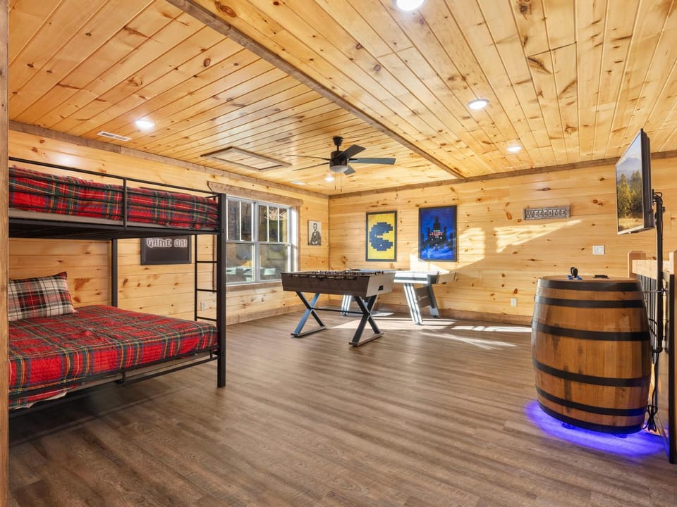 Legends Pool Lodge #450 House in Gatlinburg