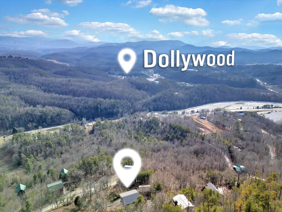 Smoky View with a Twist #2030 House in Pigeon Forge