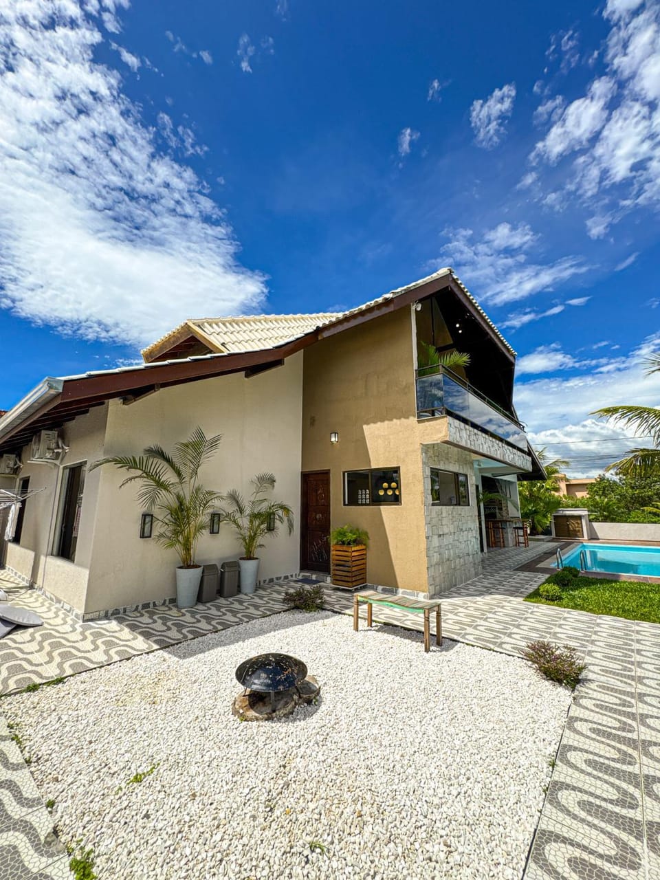 Property building, Garden view