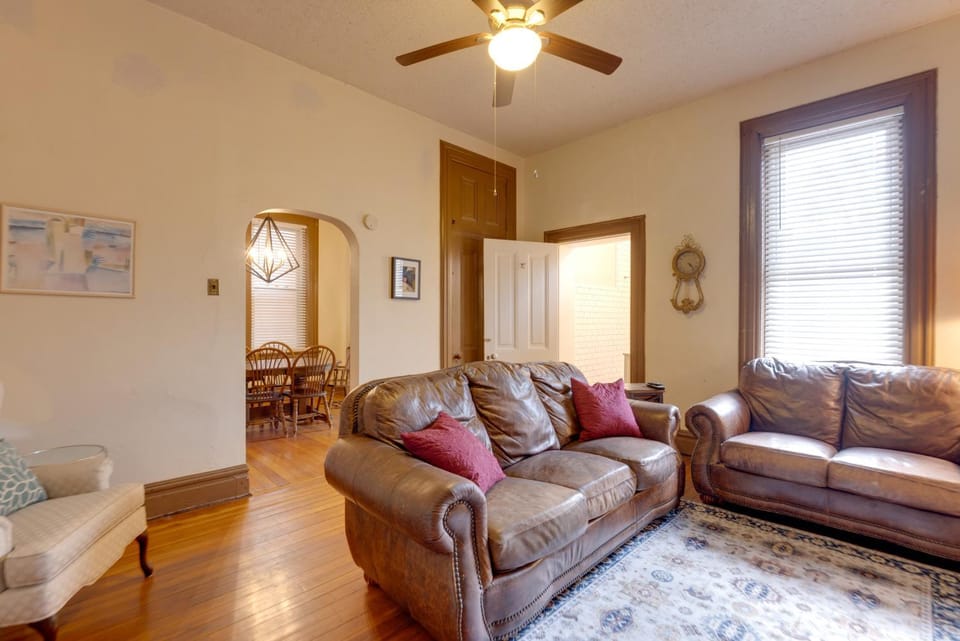 2 Mi to Dtwn: Apartment in Saint Louis Apartment in Saint Louis