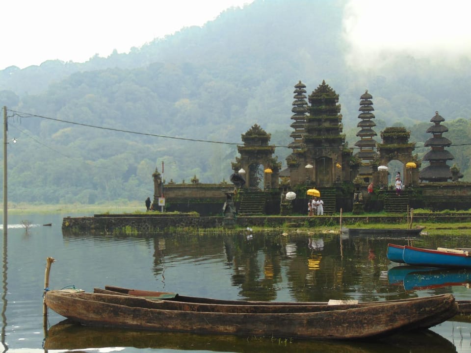 Nearby landmark, Fishing, Canoeing, Hiking