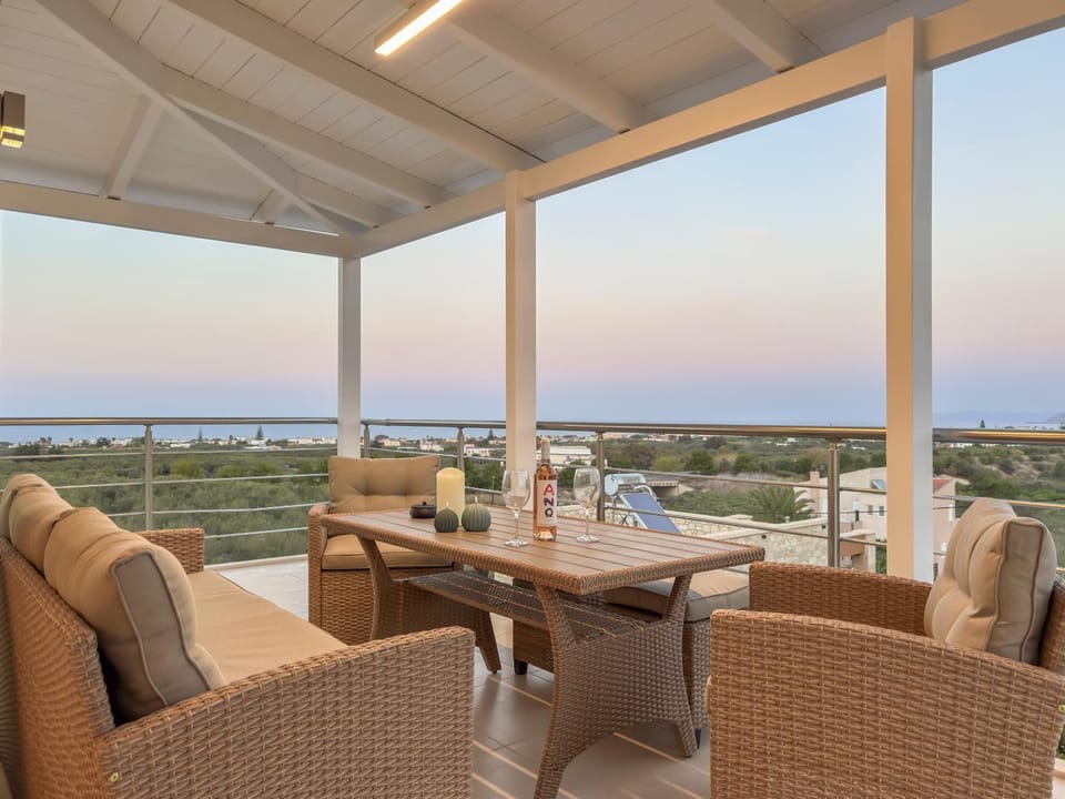 View (from property/room), Balcony/Terrace