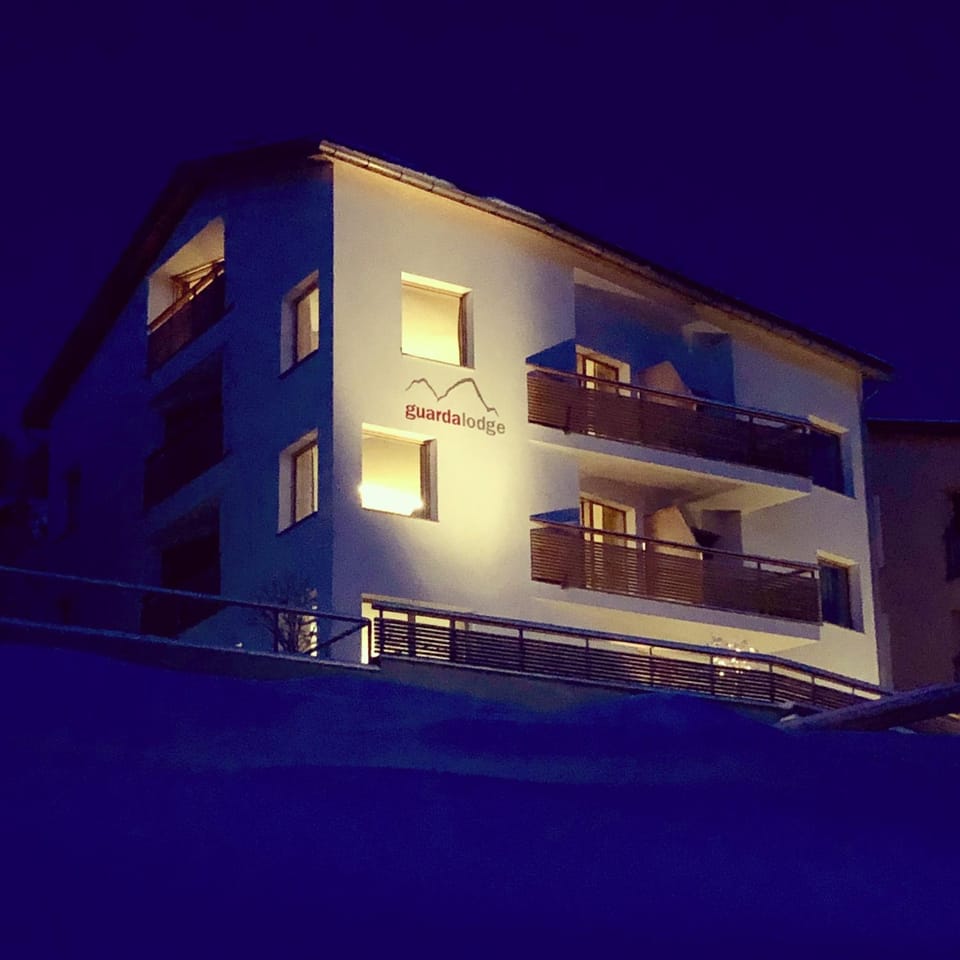 Facade/entrance, Night, Winter