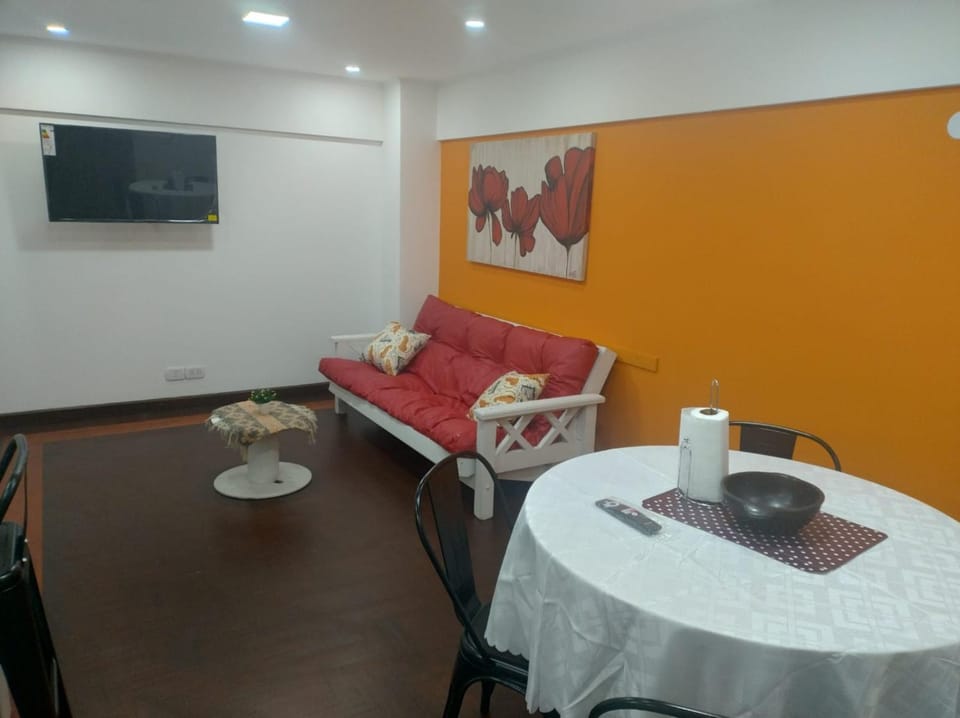 Dpto zona Aristides Con cochera Apartment in Mendoza