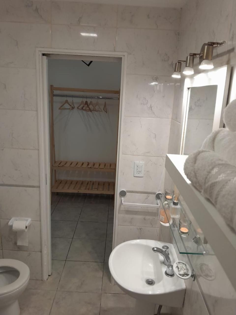 Toilet, Bathroom