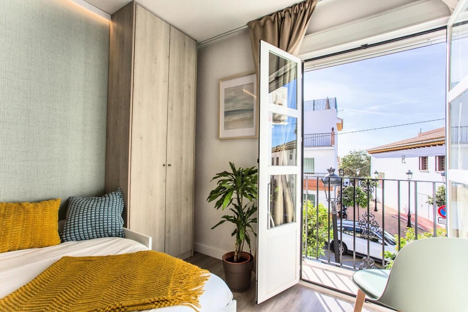 Bed, Balcony/Terrace, Bedroom