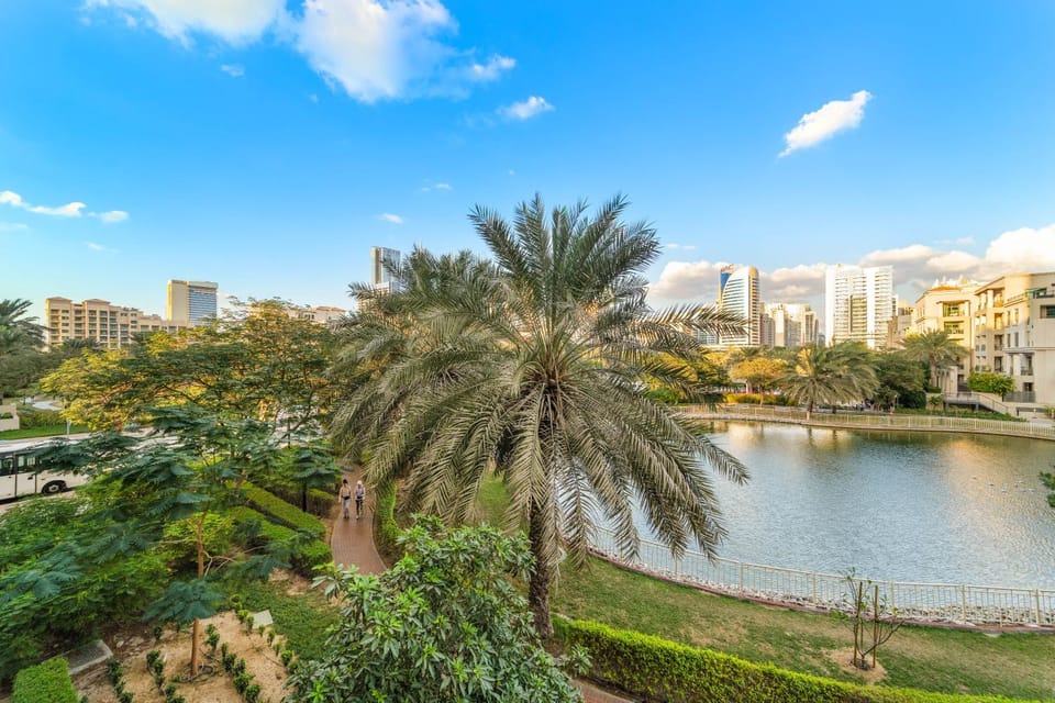 Nearby landmark, Lake view