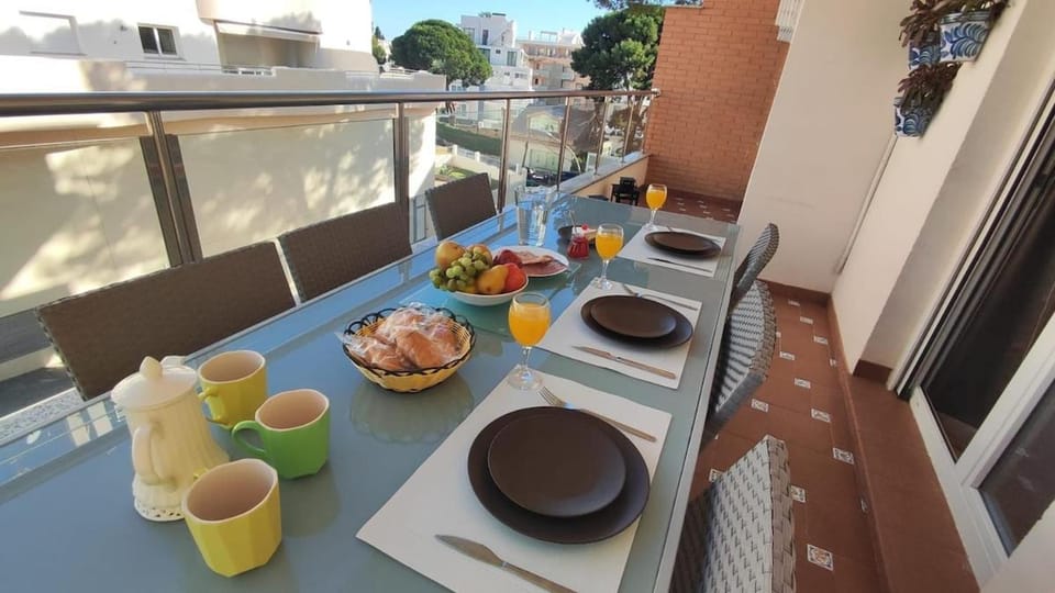 Apt of 2BDR with Excellent Location Apartment in Benalmadena