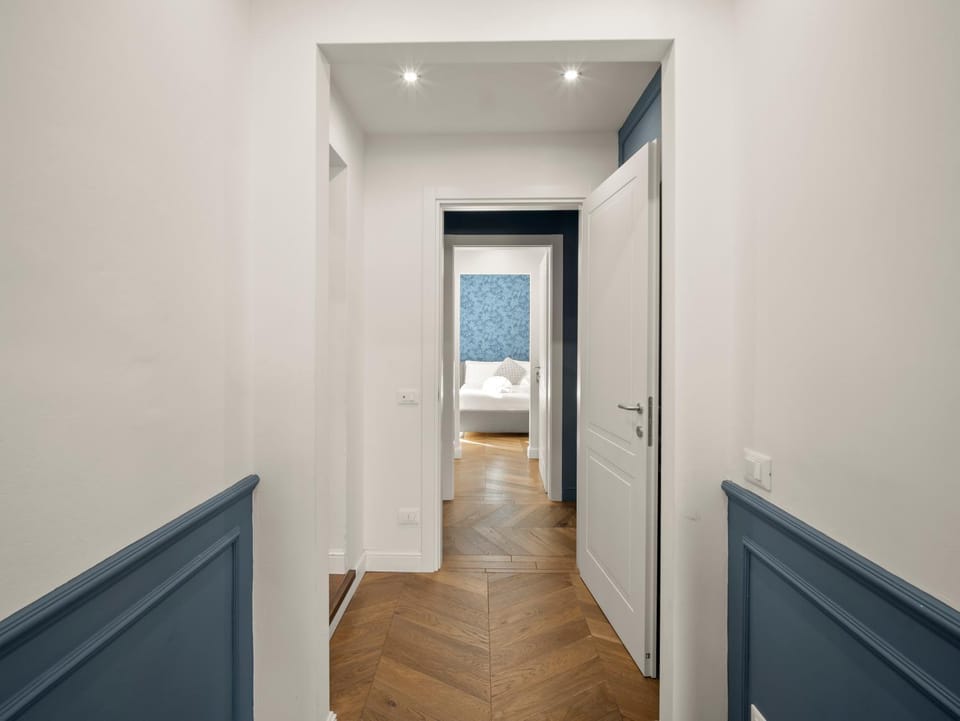 Four Season's Ghibellina Luxury Apartment 300 mt from Duomo Apartment in Florence