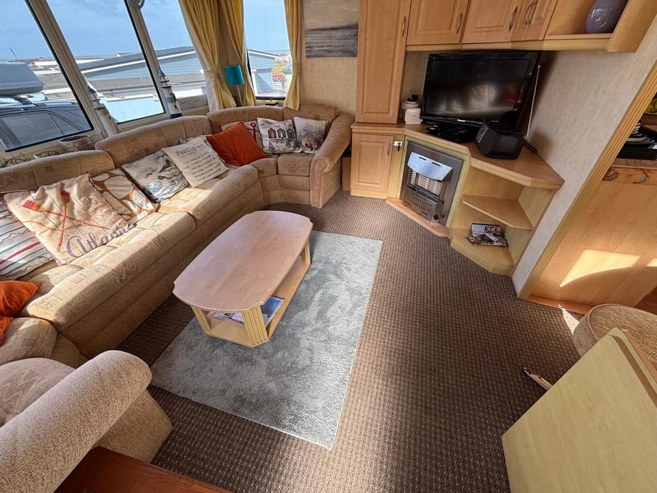 Sea View Escape 2 Bedroom Pet Friendly Caravan at Clarach Bay Gm3 House in Tirymynach