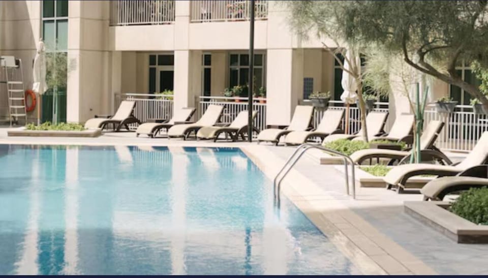 Luxury 2-bed Condo Full Burj Khalifa Lights View! Apartment in Dubai
