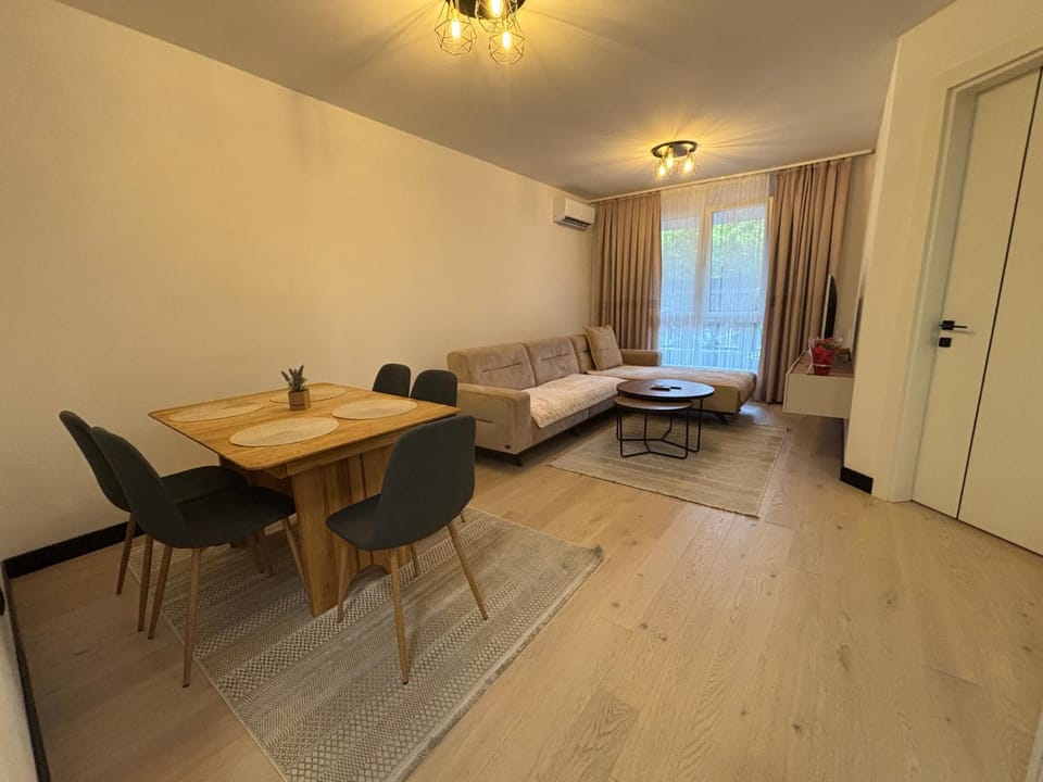 Apartman Home Sweet Home - Avenija - Sarajevo Apartment in Sarajevo