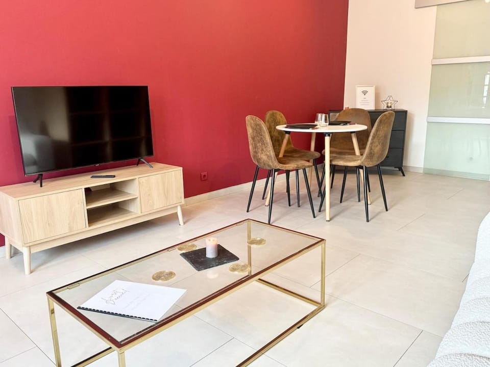 Le Miraumont - Centre - Jardin Bed and Breakfast in Calais