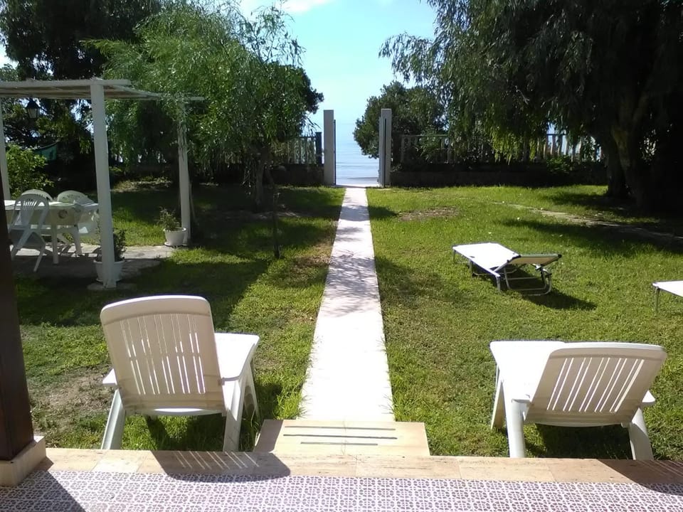 Garden, Sea view