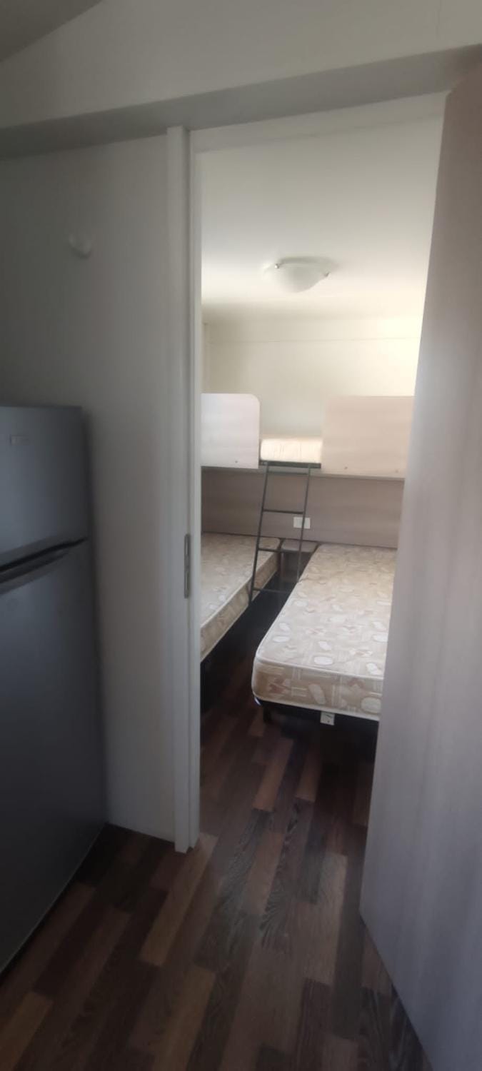 Photo of the whole room, Bedroom, children, bunk bed