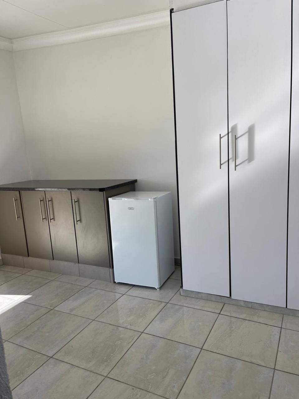 Kitchen or kitchenette, wardrobe