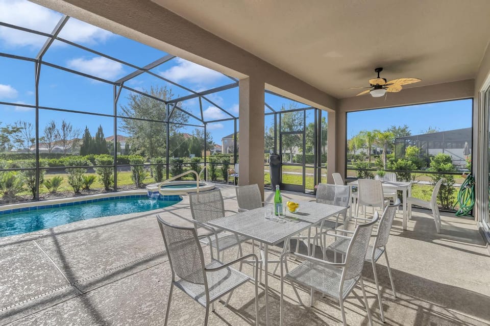 Private Pool Villa with Hot Tub 14 Mi to Disney House in Four Corners