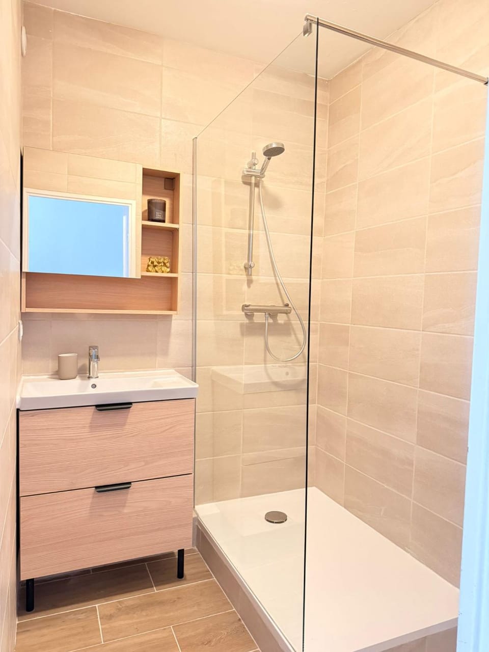 Shower, Bathroom
