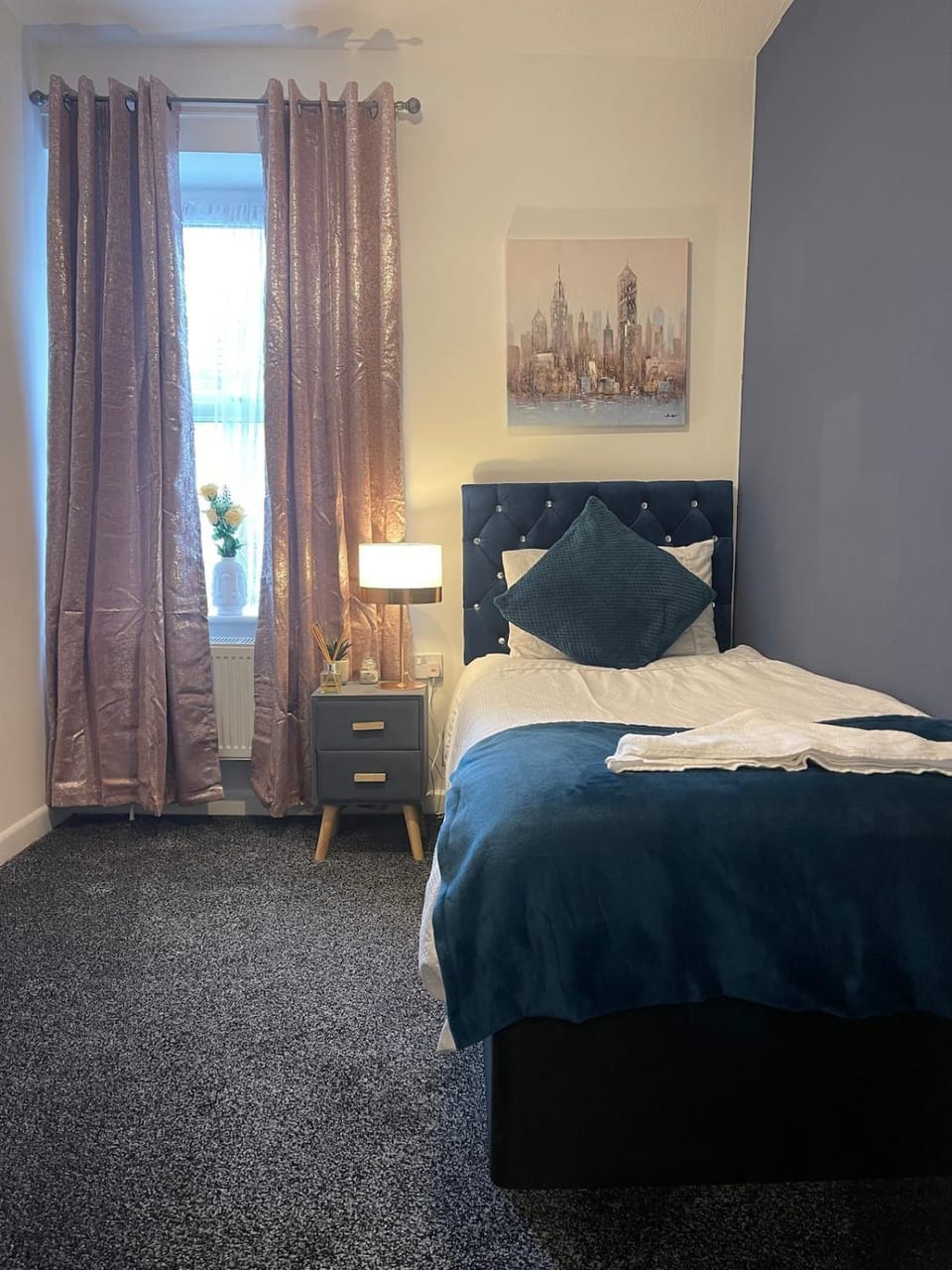 5 Bedroom House - 10 Beds - City Centre - Parking House in Cardiff