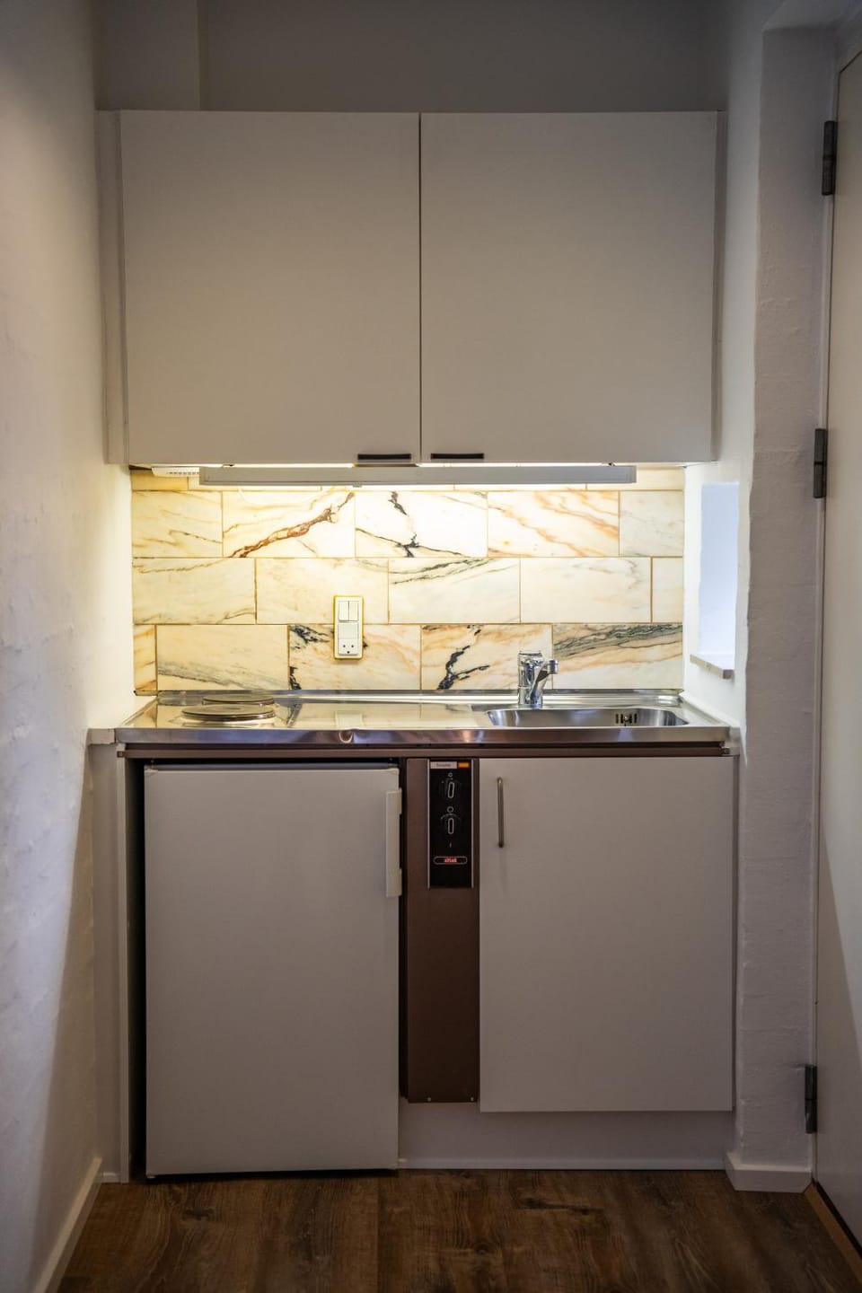 Kitchen or kitchenette, kitchen