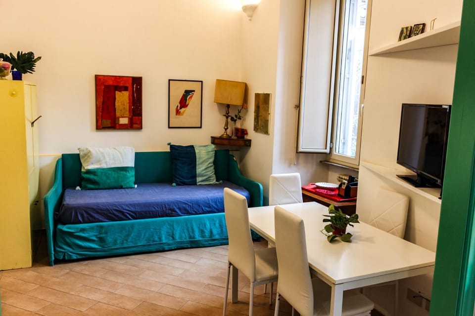 Communal lounge/ TV room, TV and multimedia