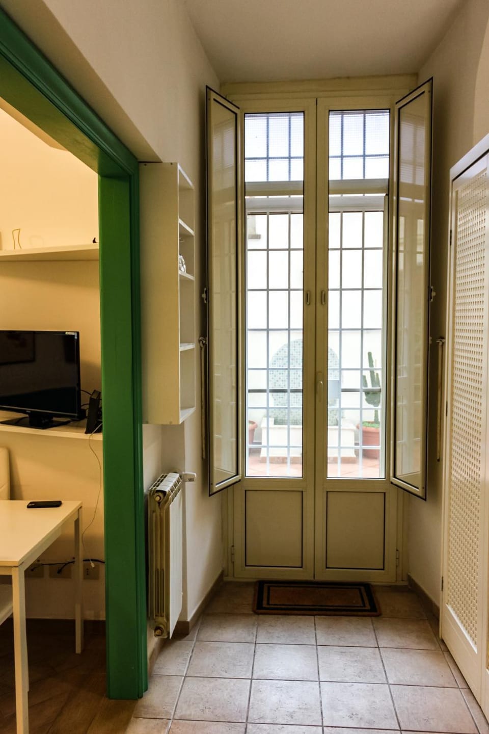TV and multimedia, Kitchen or kitchenette, Dining area