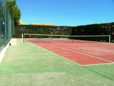 Tennis court