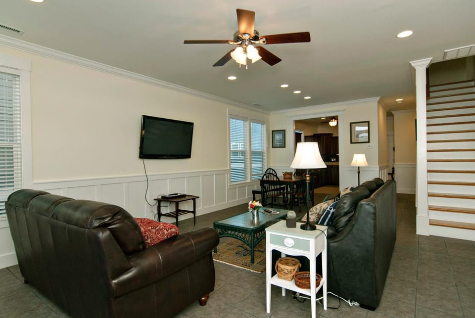 Burpeau Unit B by Bryant Real Estate House in Kure Beach