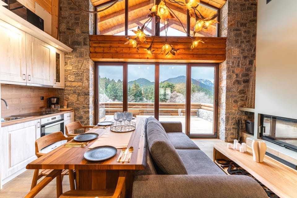 Kitchen or kitchenette, Seating area, Dining area, minibar