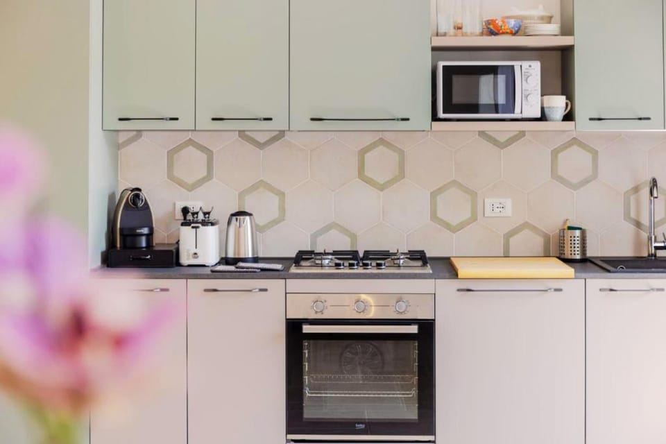 Coffee/tea facilities, Kitchen or kitchenette, minibar, pet friendly, stove, toaster