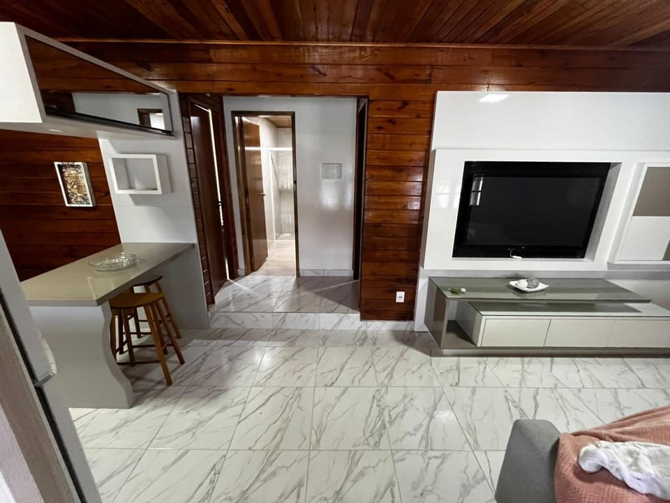 TV and multimedia, Kitchen or kitchenette, Living room, Seating area