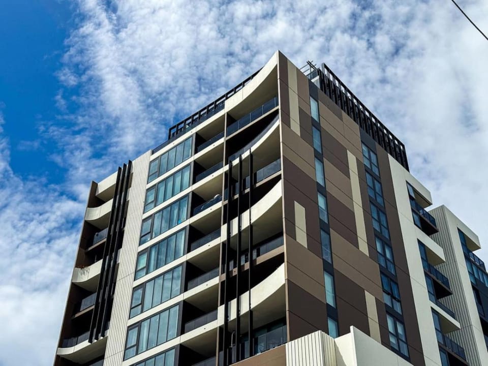StayAU Convenient Apartment with Patio in Box Hill Apartment in Melbourne