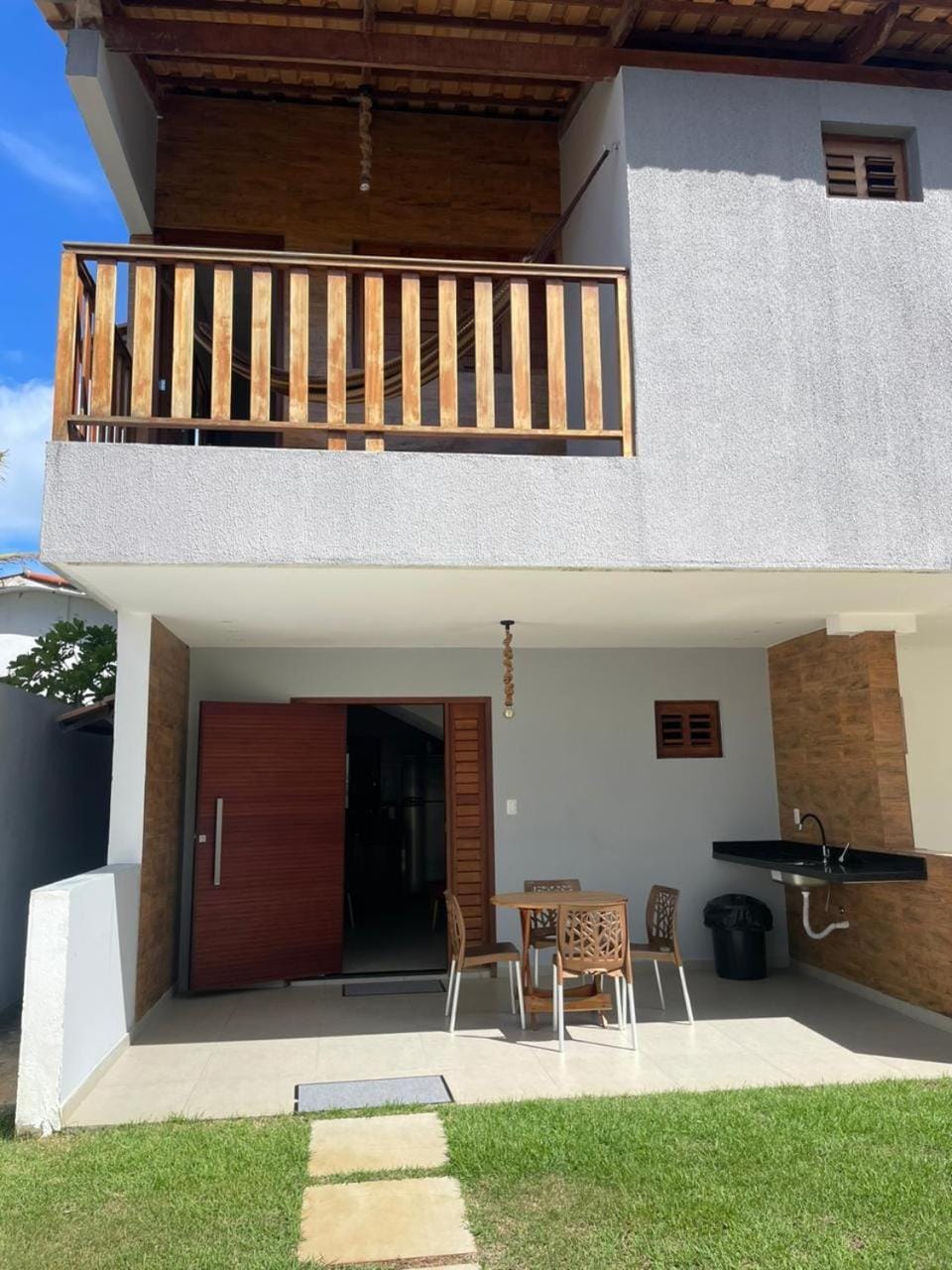 Property building, Patio, Balcony/Terrace, Dining area