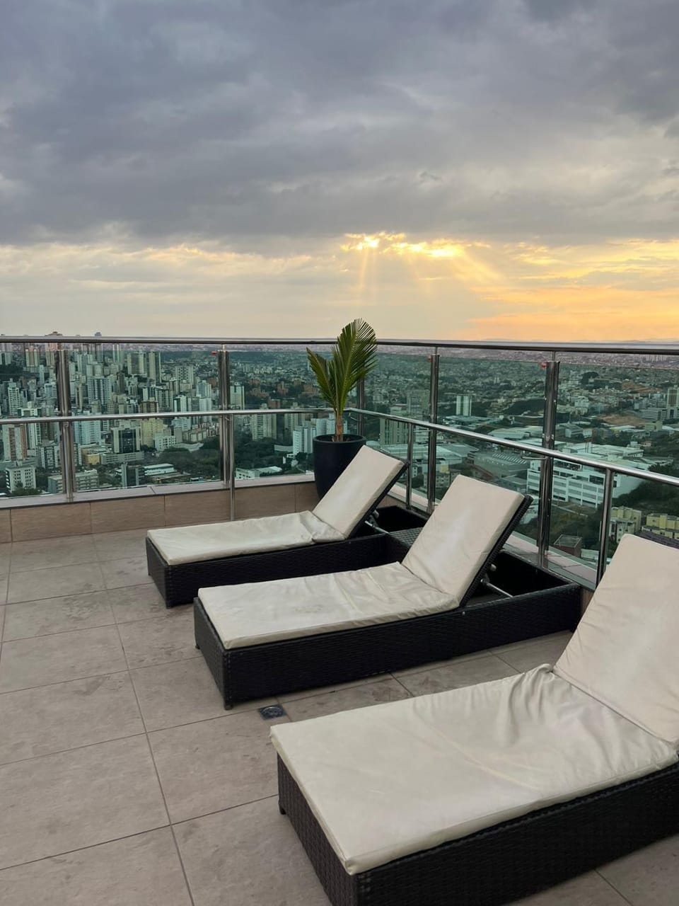 Vista incrível - Região Nobre - Garagem - Rooftop - Piscina Apartment in Belo Horizonte