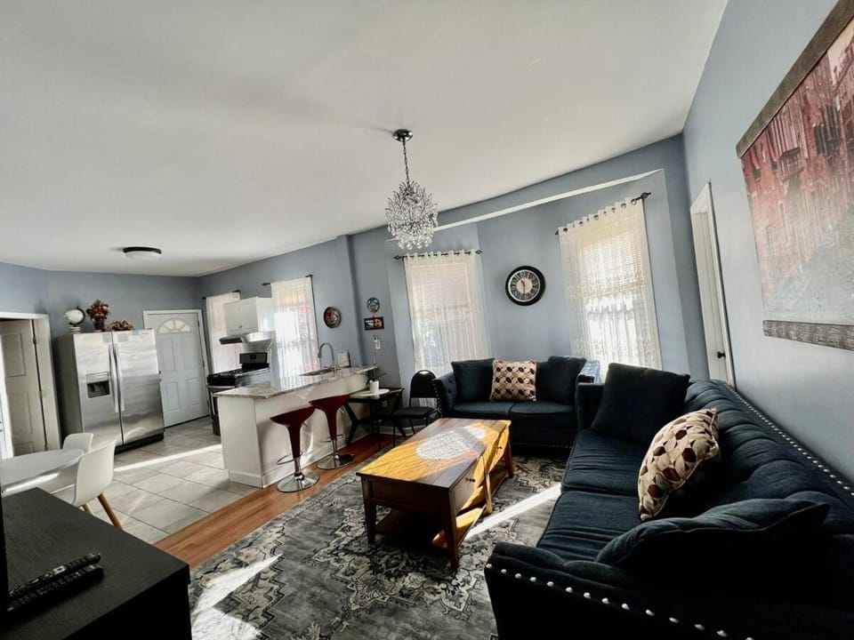 Kailyn Apartment Boston, Massachusetts Apartment in Roslindale