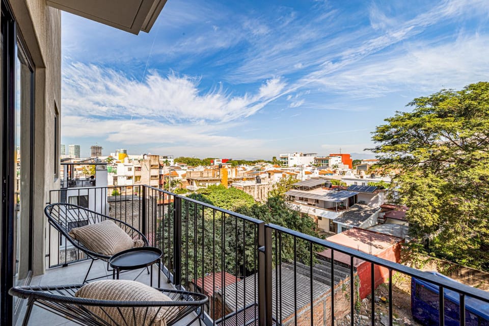 Balcony/Terrace, Seating area, City view