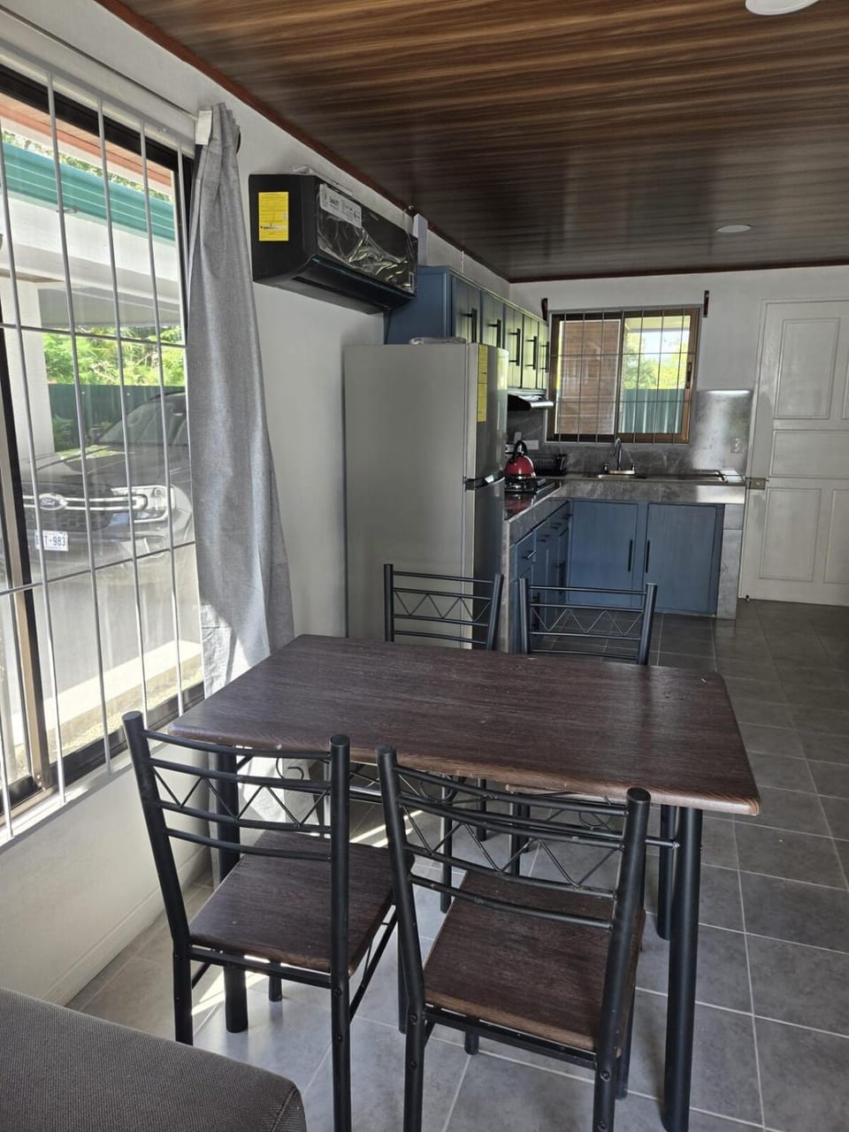 Casa Tucan 2bdr beach house AC BBQ Playa Blanca House in Puntarenas Province