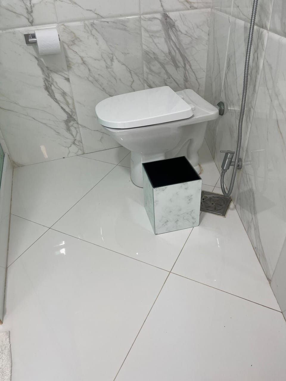 Espaço Inteiro em Barra de Guaratiba com Suíte House in Rio de Janeiro