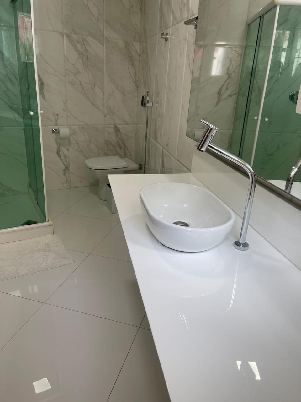 Espaço Inteiro em Barra de Guaratiba com Suíte House in Rio de Janeiro