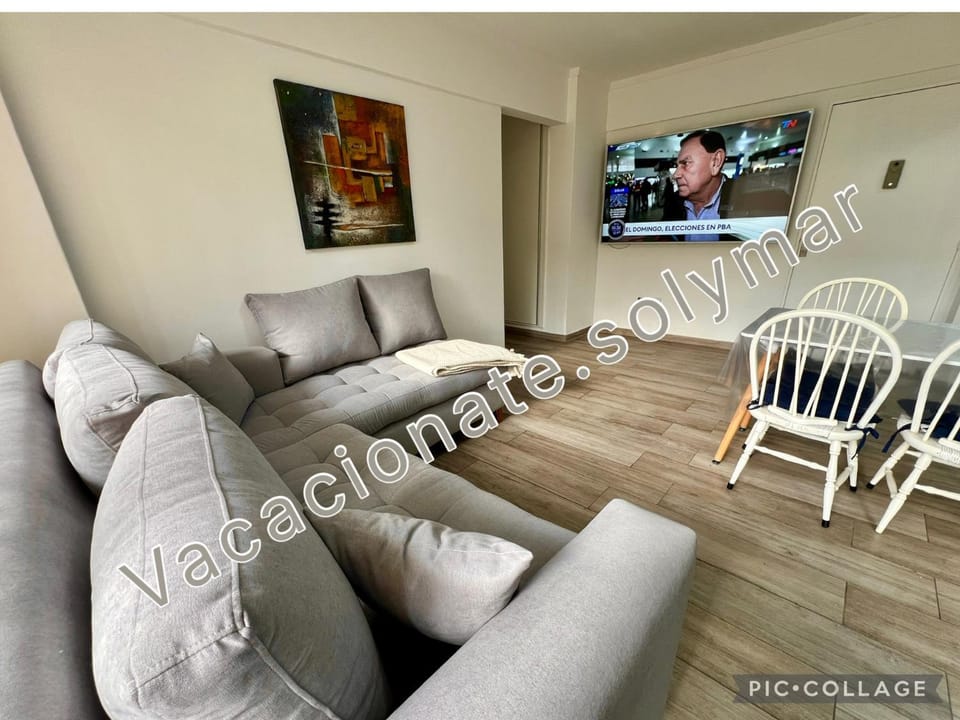 Communal lounge/ TV room, TV and multimedia, Living room, Evening entertainment
