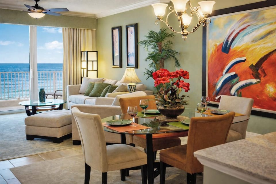 Beachfront Condo Free Beach Chairs Huge Balcony Come Relax! Resort in Panama City Beach