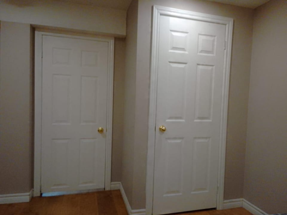 Cheap Rooms in Kitchener Best For Students ,Long Term Guests Vacation rental in Cambridge
