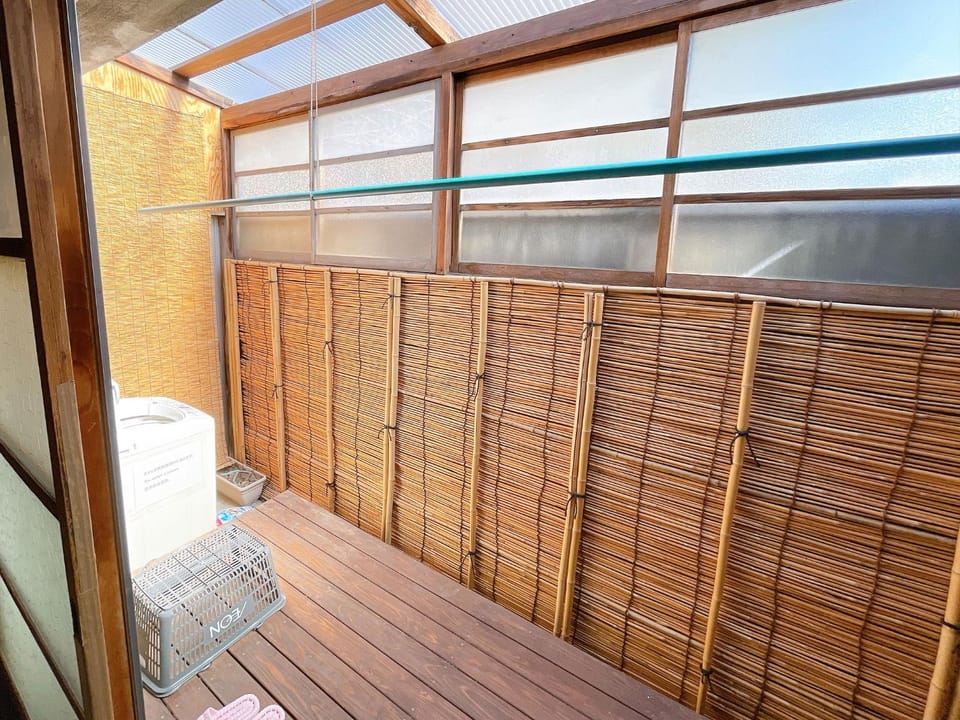 Balcony/Terrace, Balcony/Terrace, laundry